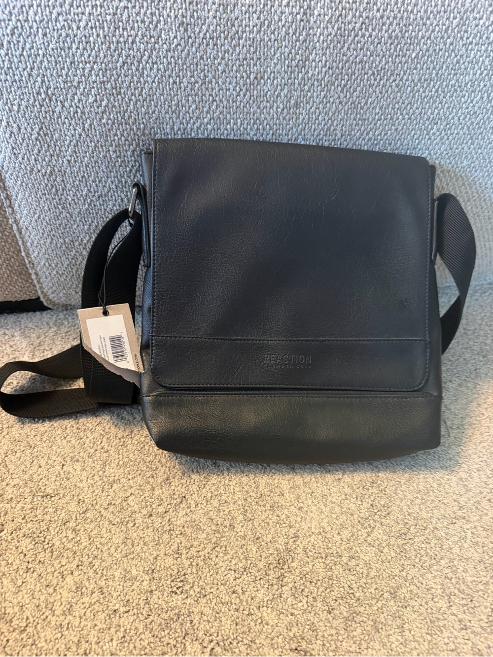NEW Kenneth Cole Reaction Black Leather Crossbody Messenger